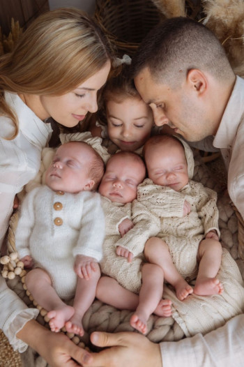 Čudo u Srbiji: Tijana i Lazar dobili identične trojke – Marka, Matiju i Mihajla