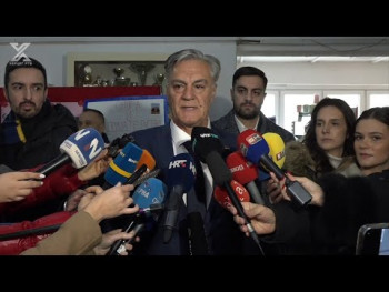 Zvaničnici Srpske obavili građansku dužnost (Video)