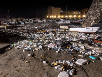 Tone smeća zatrpale plaže u Dubrovniku (VIDEO)
