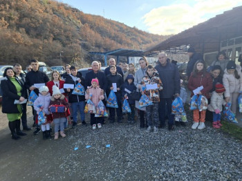 Odbor za pomoć Kosovu i Metohiji podijelio 19 stipendija na Jarinju (FOTO)