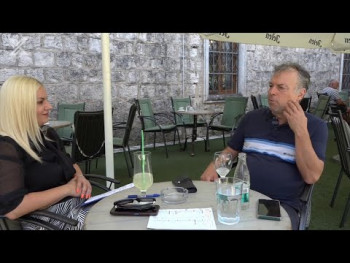 Dr Nele Karajlić: Između muzike, humora i sjećanja (Video)