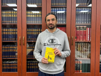 Kada odloži metlu, trči u biblioteku: Goran Janković radi u Komunalnom, a pauze provodi među knjigama