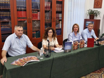 Trebinje: Promovisana knjiga '/geo/ politička svjedočenja', autora Mihajla Vujovića