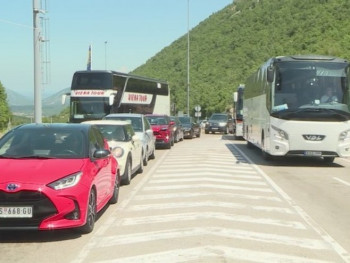 Pojačan saobraćaj prema graničnim prelazima