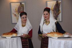 13. ZAVIČAJNO VEČE U VRŠCU: Hercegovci slavili Vidovdan i Kosovo (FOTO)