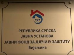 Сутра почиње исплата дјечијег и материнског додатка