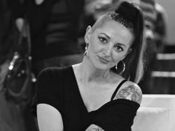 Преминула Дона Арес