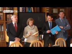 Francuski ambasador u posjeti Trebinju: Uručene DELF diplome i donacija u knjigama (VIDEO)