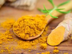 Ne uzimaju se zajedno: Šta je zdravije, kurkuma ili đumbir?