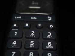 Знате ли чему служи избочина на типки број 5 на даљинском?