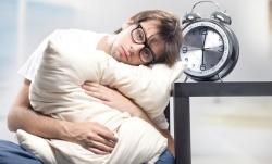 Nekoliko savjeta za lakše ustajanje iz kreveta