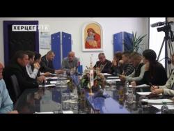 Крунић и Гордић искључени из ДНС-а (ВИДЕО)