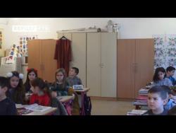 Ormani olakšali đačke torbe (VIDEO)