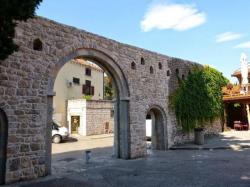 Trebinje: U Stari grad vozilom mogu samo vlasnici garaža ili dvorišta za parking